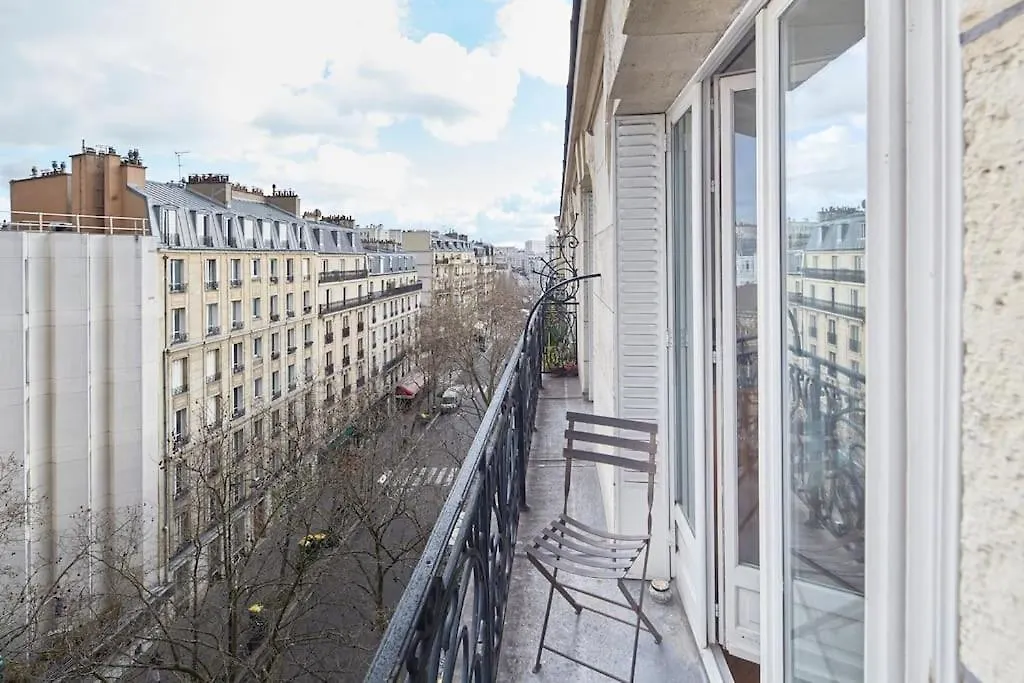 Ideal Family Apartment In 11Th Paris France